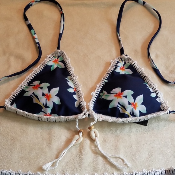 NWT LAST 1! Floral Boho Bikini w/Crocheted Edges - Picture 2 of 7